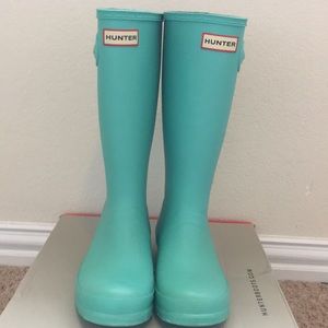 Tiffany blue hunter boots